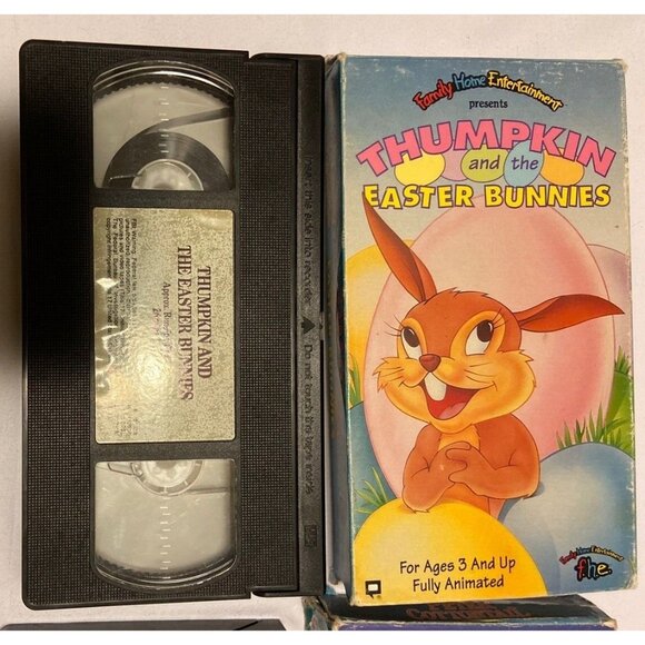 2 VHS Thumpkin And The Easter Bunnies & Here Comes Peter Cottontail - Picture 2 of 5